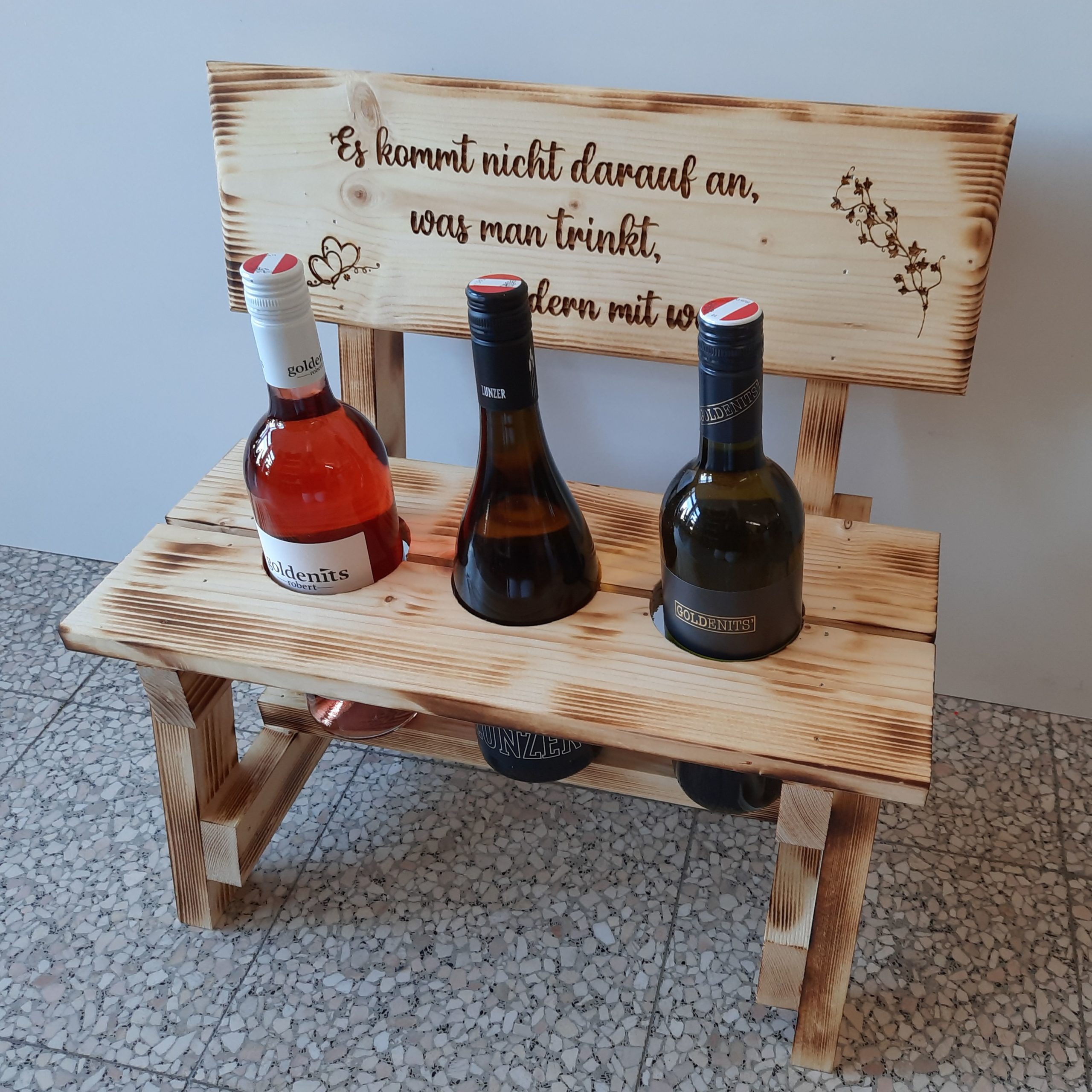 Holzbankerl für 3 Flaschen Wein oder Weingläser