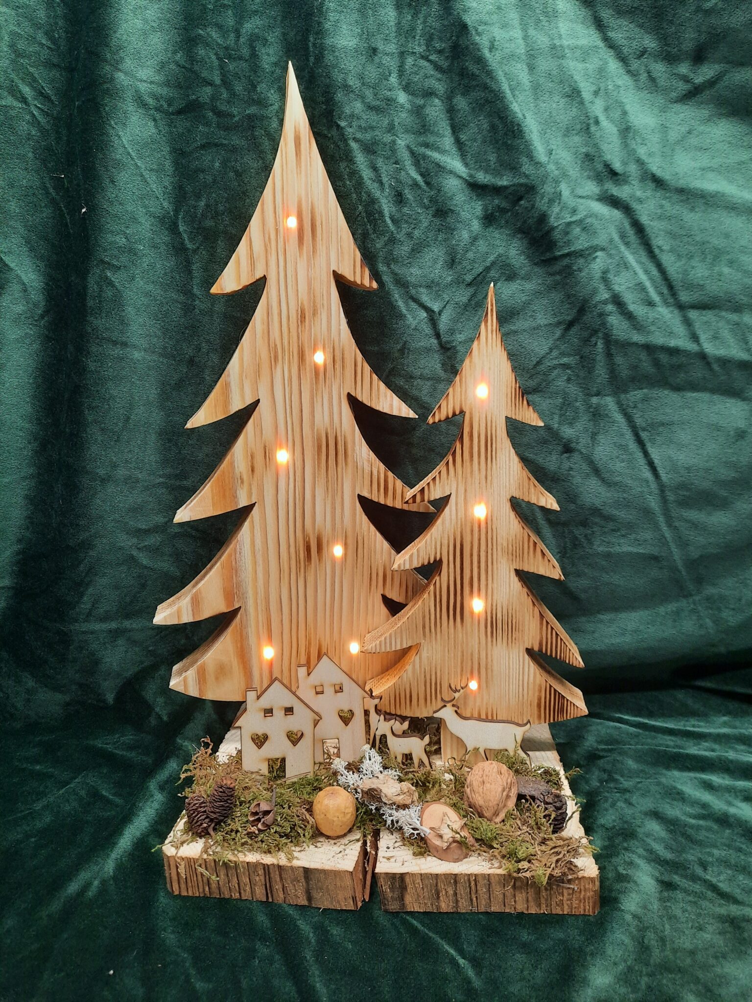 Tannenbaum Set aus Kiefern Holz mit LED Beleuchtung (Timer Funktion